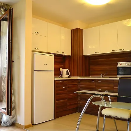 In Royal Beach Plaza Apartment